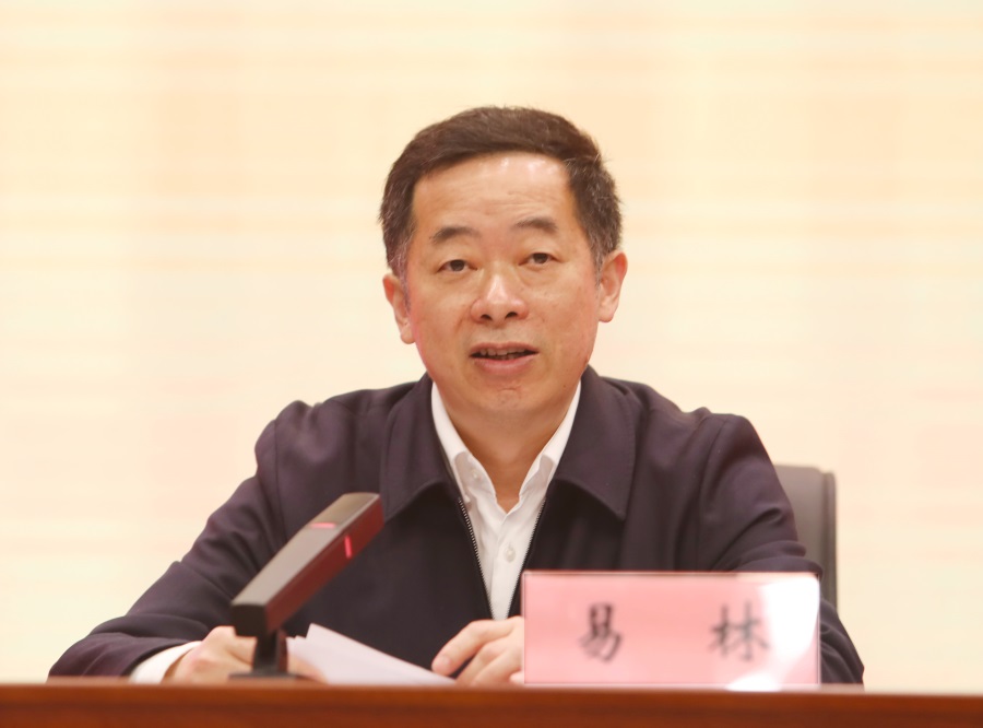 領導講話.jpg