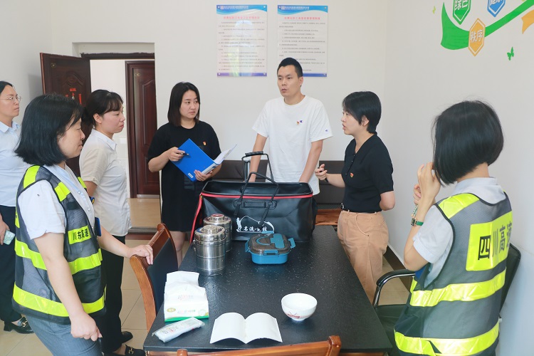 我爲(wéi / wèi)青年辦實事2信息.jpg